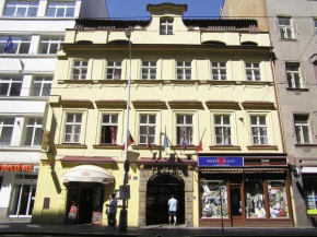 Гостиница Hotel U dvou zlatých klíčů  Прага